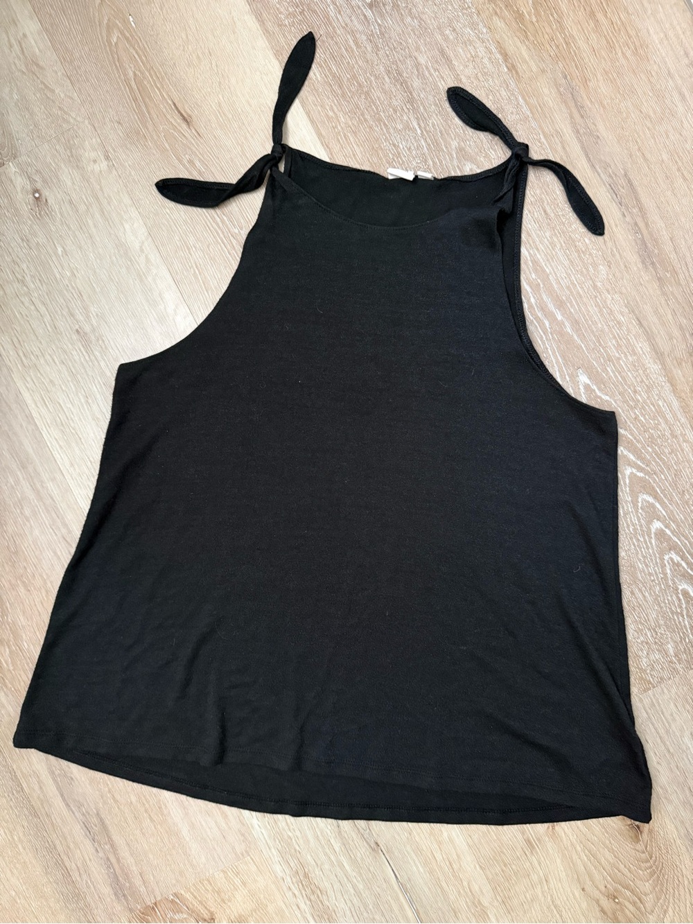 GAP Black Tie-Shoulder Sweater Tank Top Size M